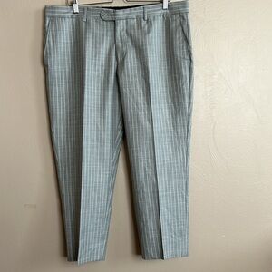 Vercini Women’s Tailored Pants. Made in Turkey. Size 16.